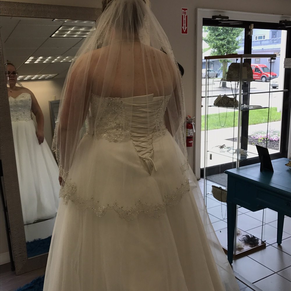 Belle Bridal Boutique - Bridal Near Me - Cincinnati, Ohio Belle Bridal Boutique - Bridal Near Me - Cincinnati, Ohio