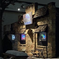 Zubar - Cozy little pub.