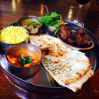Pondicheri - I cannot remember the name of this dish, but it's spicy & yummy...comes with chicken, lamb, rice and salad - Indian Near Me - Houston, Texas