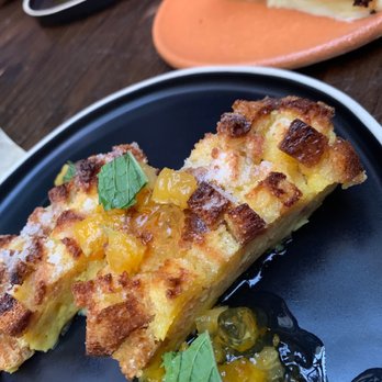 Salinas - Bread pudding - Spanish Near Me - New York, New York Salinas - Bread pudding - Spanish Near Me - New York, New York