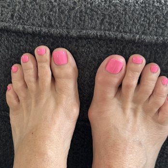 Executive Nails And Spa Heights - Pedi! - Nail Salons Near Me - Houston, Texas