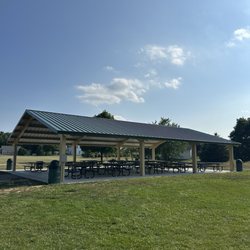 Pinewood Park - Covered picnic pavilion