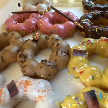 Mochinut - Original, strawberry, chocolate, coffee, and pineapple donuts. - Donuts Near Me - Chandler, Arizona