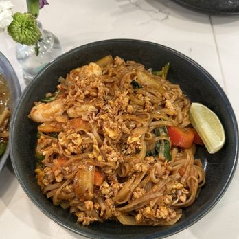 DOK KHAO THAI EATERY - Updated September 2025 - 2208 Photos & 783