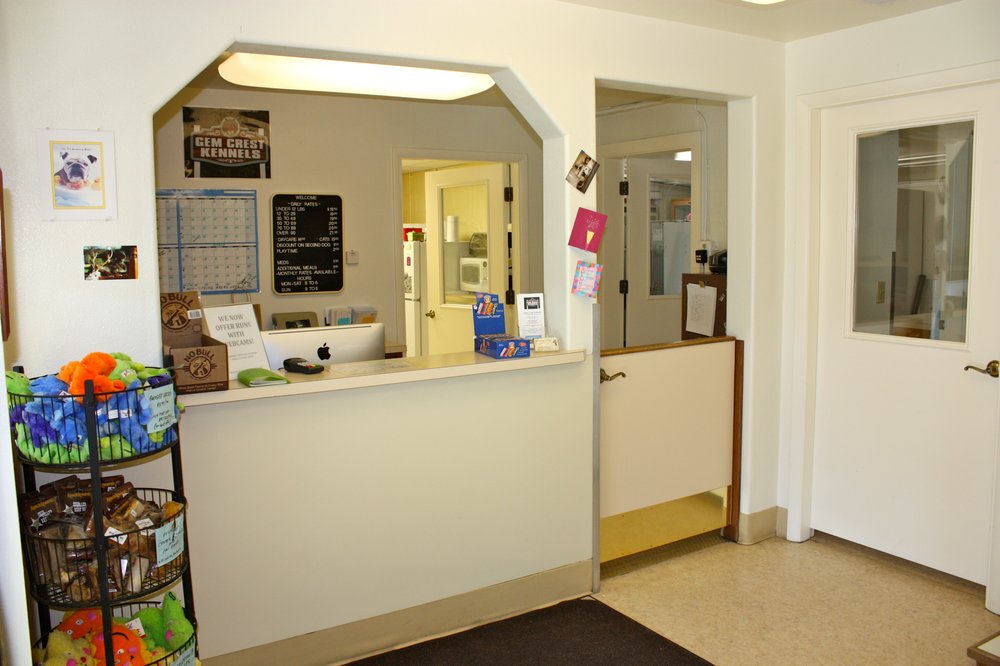 GEM CREST KENNELS 64 Photos & 17 Reviews 12868 W Goldenrod Ave