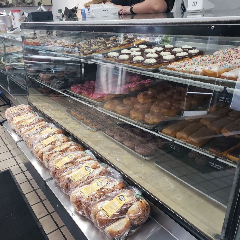 Grebe's Bakery - Bakeries Near Me - Milwaukee, Wisconsin Grebe's Bakery - Bakeries Near Me - Milwaukee, Wisconsin