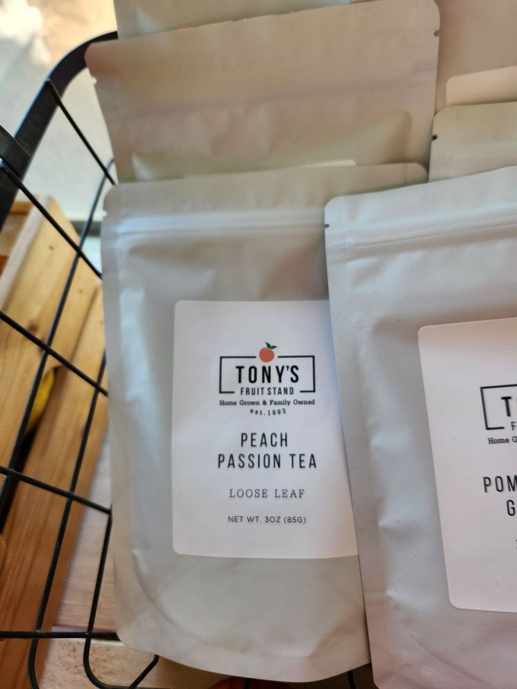 Tony's Fruit Stand Logo
