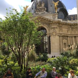 Take a coffee break in the gorgeous garden rotunda. Take a coffee break in the gorgeous garden rotunda.