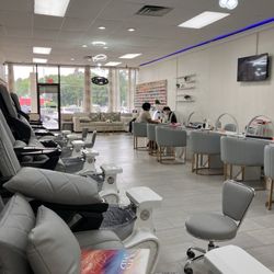 Color Nails & Spa