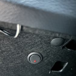 Tint World - Under dash cut off switch to light kit