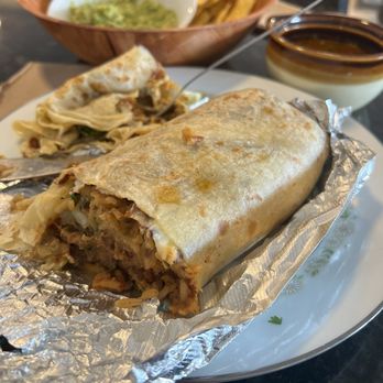 Bunnie’s Pizza - Birria burrito - Pizza Near Me - Ridgefield, Washington