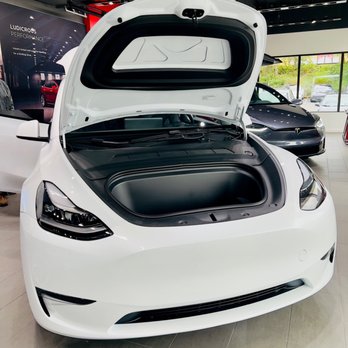 Tesla - University Village - Car Dealers Near Me - Seattle, Washington Tesla - University Village - Car Dealers Near Me - Seattle, Washington