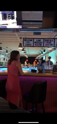 Ludo's Shuffleboard Bar by null