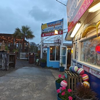 Waterfront Seafood Shack - Storefront - Seafood Near Me - Calabash, North Carolina Waterfront Seafood Shack - Storefront - Seafood Near Me - Calabash, North Carolina