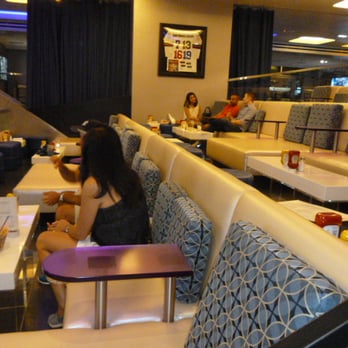 Lagasse S Stadium 563 Photos 663 Reviews Sports Bars 3325