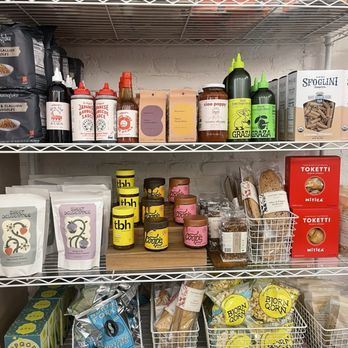 Poppy's - Cafes Near Me - Brooklyn, New York