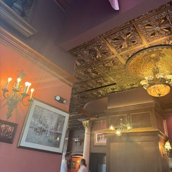 Cafe Intermezzo - The decor - Coffee & Tea Near Me - Nashville, Tennessee Cafe Intermezzo - The decor - Coffee & Tea Near Me - Nashville, Tennessee