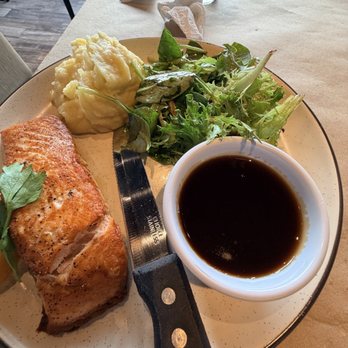 Voodoo Crab - Centereach - Grilled Salmon - Seafood Near Me - Centereach, New York