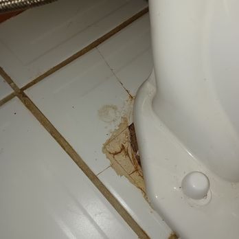3Strong Handyman Service - This is how 3STRONG HANDYMEN installed a brand new toilet. Still have not brought me my receipts... - Handyman Near Me 3Strong Handyman Service - This is how 3STRONG HANDYMEN installed a brand new toilet. Still have not brought me my receipts... - Handyman Near Me