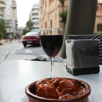 Cafe Plaza - Albondigas (meat balls), the old church and part of one of the famous lamp posts of the Calle Caballero de Rodas - Cafeteria Near Me - Torrevieja, A