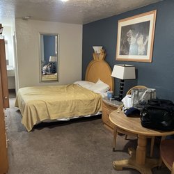 Bonneville Motel