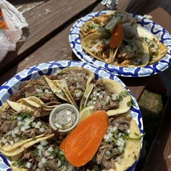 Mi Pueblito Taco Bus - Carnitas Tacos