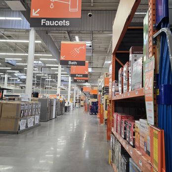 The Home Depot - The selection is good. - Hardware Stores Near Me - Tukwila, Washington