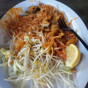 Let's Sea - Chicken Pad Thai - Seafood Near Me - South Gate, California Let's Sea - Chicken Pad Thai - Seafood Near Me - South Gate, California