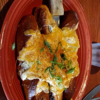 Cottage Cafe - Crab pretzel yummm - American Near Me - Bethany Beach, Delaware