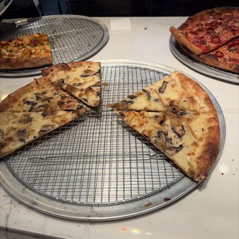 Andy's Pizza - Fairfax - Pizza Near Me - Fairfax, Virginia Andy's Pizza - Fairfax - Pizza Near Me - Fairfax, Virginia