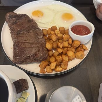 CRAFT Coconut Grove - Steak & Eggs - Breakfast & Brunch Near Me - Miami, Florida