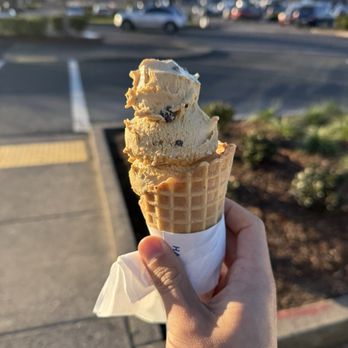Handel’s Homemade Ice Cream - Small Graham Central Station in a waffle cone - Ice Cream & Frozen Yogurt Near Me - Vancouver, Washington