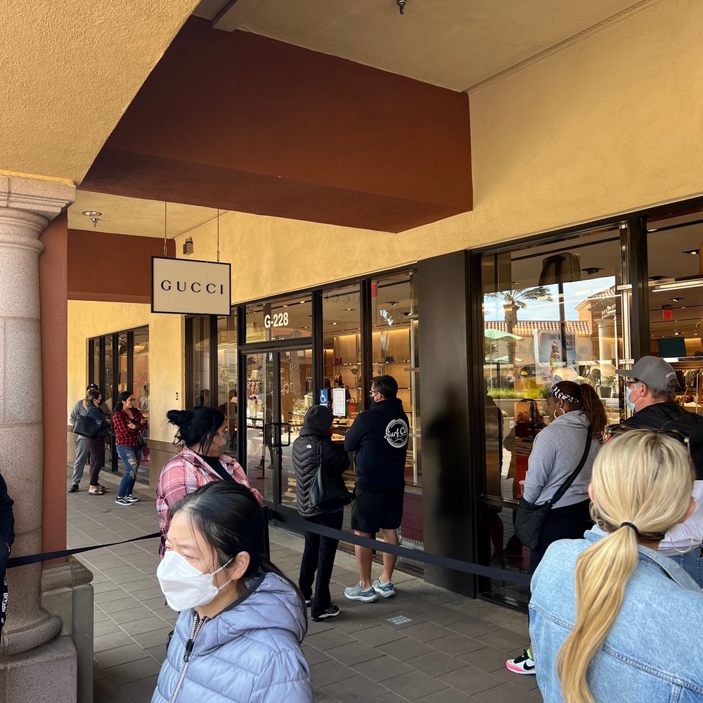Gucci Outlet - People waiting for that door to open up. - Men's Clothing Near Me - Cabazon, California Gucci Outlet - People waiting for that door to open up. - Men's Clothing Near Me - Cabazon, California