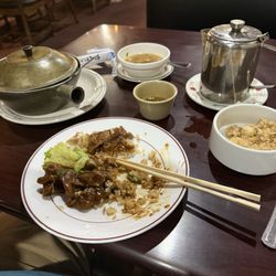 Lee's Chinese Restaurant - Sha Cha Beef Pot