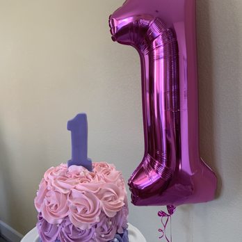 Glitzy Desserts - Smash Cake - Cupcakes Near Me