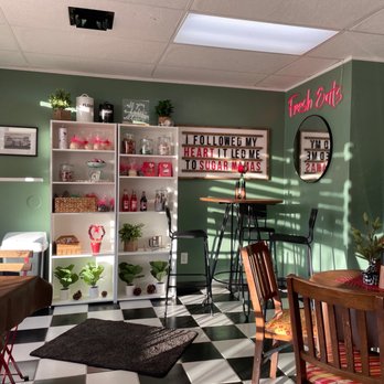 Sugar Mamas - a kitchen and dining area - Food Trucks Near Me - Brigham City, Utah Sugar Mamas - a kitchen and dining area - Food Trucks Near Me - Brigham City, Utah