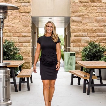 April Bradshaw Team - Local expert and Realtor - Real Estate Services Near Me April Bradshaw Team - Local expert and Realtor - Real Estate Services Near Me