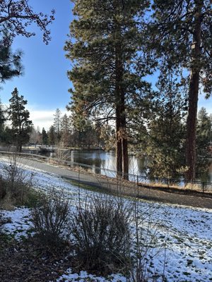 Watershed Coffee Roasters (formerly Looney Bean Bend) by null