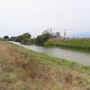 Ormond Beach - Hike along the canal. - Beaches Near Me - Oxnard, California