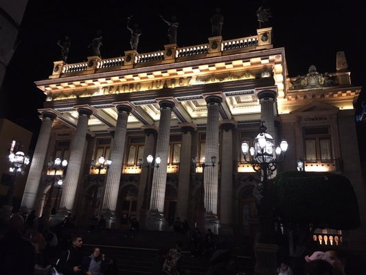 Teatro Juárez by null