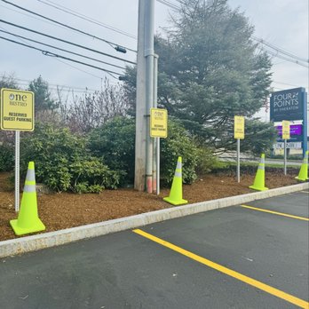 One Bistro - Dedicated parking - American Near Me - Norwood, Massachusetts