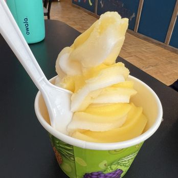 Smooth As Ice - Vanilla and Dole Whip mix - Shaved Ice Near Me - Hannibal, Missouri