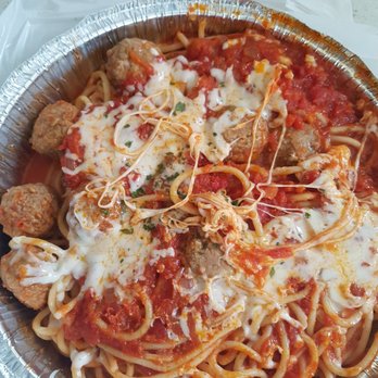 Santa Fe Gourmet Pizza - Spaghetti with meatballs - Pizza Near Me - Aurora, Ontario Santa Fe Gourmet Pizza - Spaghetti with meatballs - Pizza Near Me - Aurora, Ontario