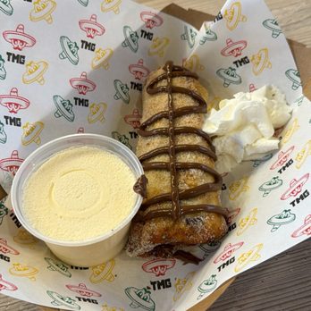 Tacos My Guey - STRAWBERRY AND NUTELLA CHIMICHANGA - Tacos Near Me - Orlando, Florida Tacos My Guey - STRAWBERRY AND NUTELLA CHIMICHANGA - Tacos Near Me - Orlando, Florida