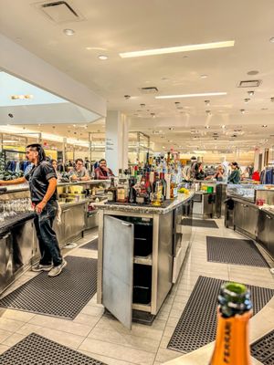 Neiman Marcus by null