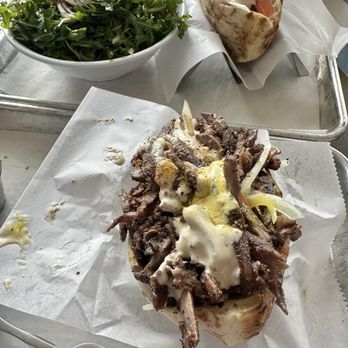 Avi Cue - Salad, half wagyu beef shawarma pita, half kebab pita - Middle Eastern Near Me - Los Angeles, California Avi Cue - Salad, half wagyu beef shawarma pita, half kebab pita - Middle Eastern Near Me - Los Angeles, California
