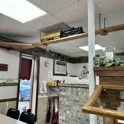 Lakeview Family Resturant - Train not running