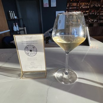 Wine So Cru - Chardonnay - Wine Bars Near Me - Berkeley, California