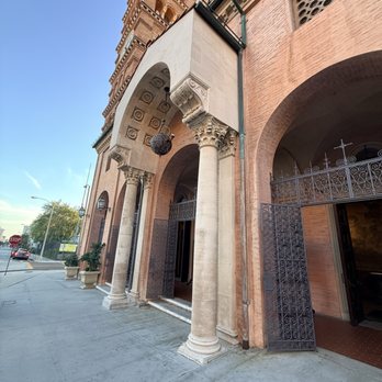 St. Andrew Catholic Church - Churches Near Me - Pasadena, California