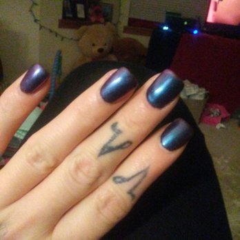Nails Unlimited - Beautiful metallic dust powder - Nail Salons Near Me - Oregon City, Oregon